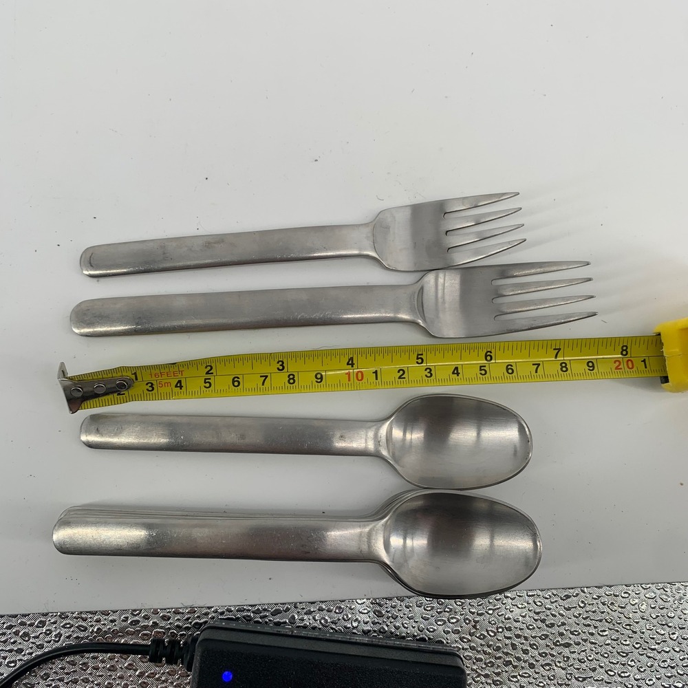 Retroneu 18/8 Stainless Steel Flatware Set‎ 8pc Forks Spoons Korea MCM - Picture 6 of 6